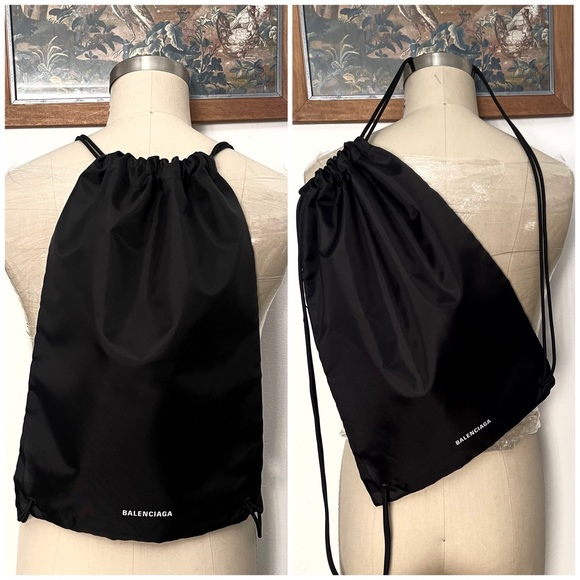 Balenciaga drawstring backpack and/or dust bag. - Picture 4 of 7